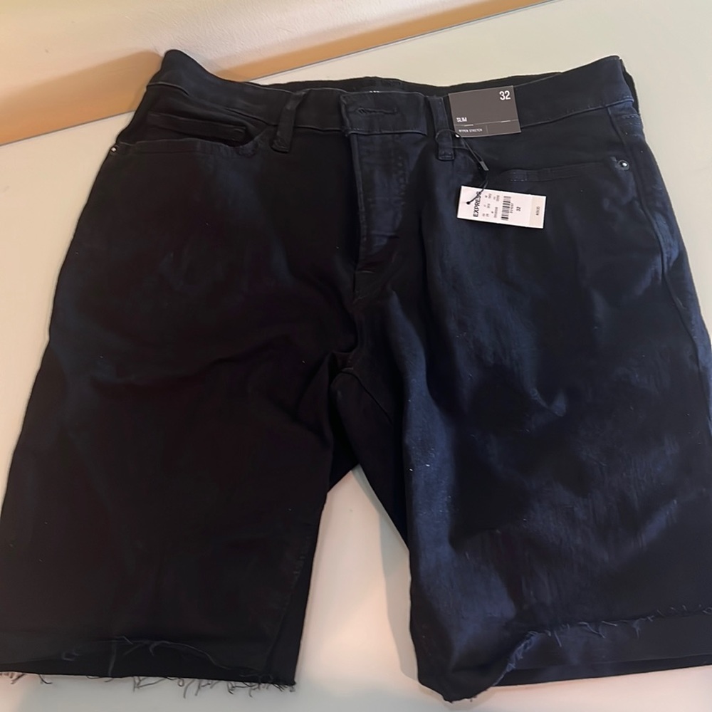 Express men’s black hyper stretch slim jean shorts
